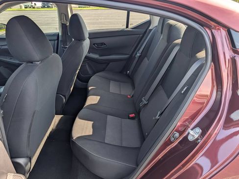 Used 2024 Nissan Sentra SV FWD image 15