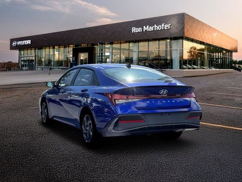 New 2026 Hyundai Elantra Sport image 5