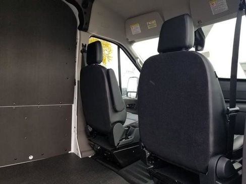New 2026 Ford Transit 250 148 Medium Roof w/ Load Area Protection Package RWD image 15