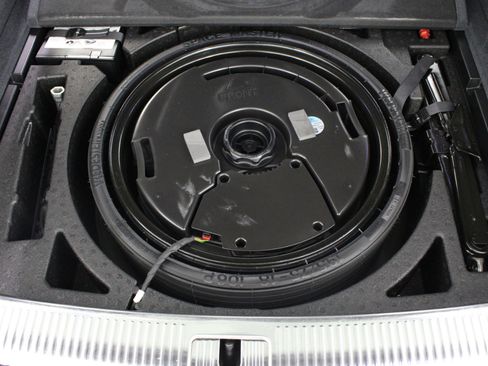 Used 2019 Audi SQ5 Premium Plus w/ Premium Plus Package image 86