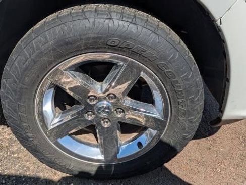 Used 2014 RAM 1500 Express AWD/4WD image 23