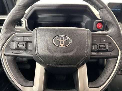 Certified 2026 Toyota 4Runner TRD Off-Road Premium image 17