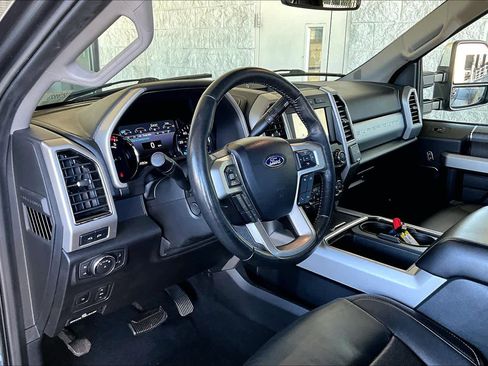 Used 2020 Ford F250 Lariat w/ Lariat Ultimate Package image 18