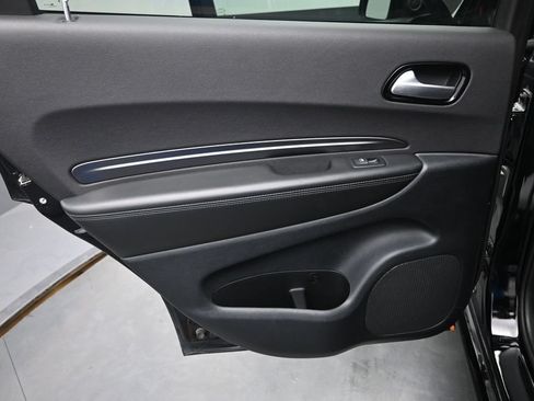 Used 2022 Dodge Durango SXT w/ Blacktop Package AWD/4WD image 13
