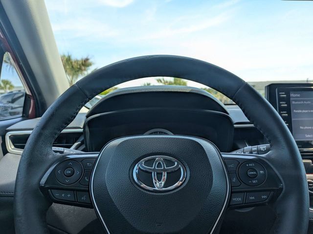 Used 2022 Toyota Corolla Cross LE w/ Moonroof Package FWD image 28