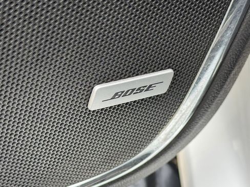 Used 2019 Chevrolet Suburban LT image 31