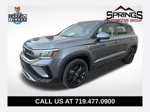 Used 2022 Volkswagen Taos SE AWD/4WD image 1