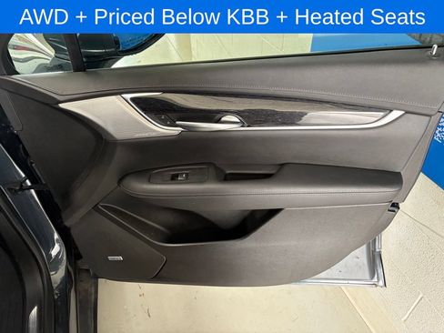 Used 2020 Cadillac XT5 Premium Luxury AWD/4WD image 22