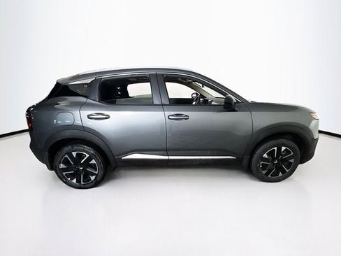 New 2026 Nissan Kicks SV image 4