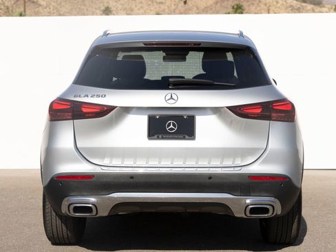 Used 2026 Mercedes-Benz GLA 250 image 9