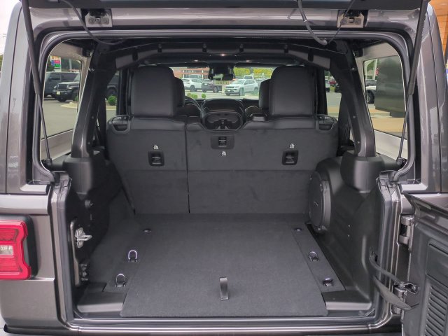 New 2027 Jeep Wrangler Unlimited Sahara AWD/4WD image 13