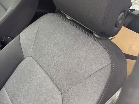 Certified 2025 Chevrolet Colorado W/T image 6