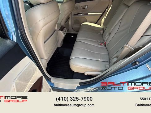Used 2010 Toyota Venza FWD image 24