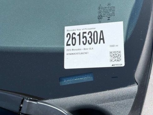 Certified 2025 Mercedes-Benz GLA 250 image 4