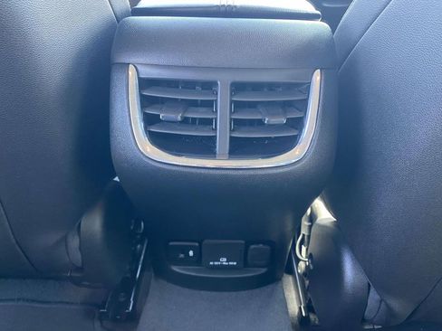 Used 2024 Chevrolet Malibu LT FWD image 11