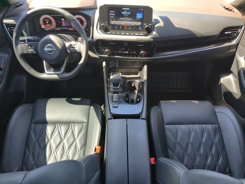 Used 2023 Nissan Rogue Platinum w/ Platinum Premium Package FWD image 13