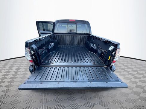 Used 2011 Toyota Tacoma PreRunner w/ TRD Sport Pkg image 30