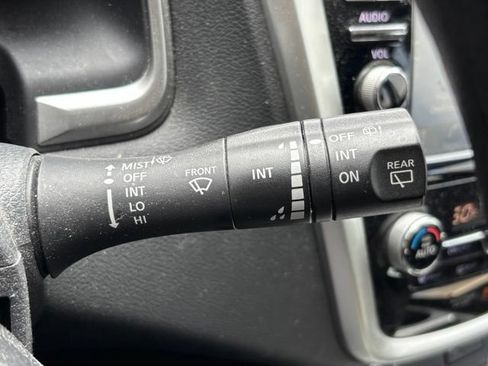 Used 2018 Nissan Murano S AWD/4WD image 18