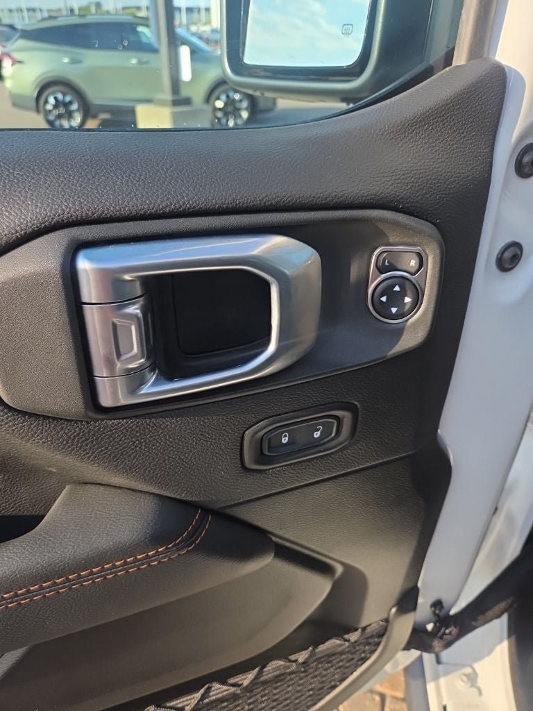 Used 2022 Jeep Gladiator Mojave w/ Cold Weather Group AWD/4WD image 12