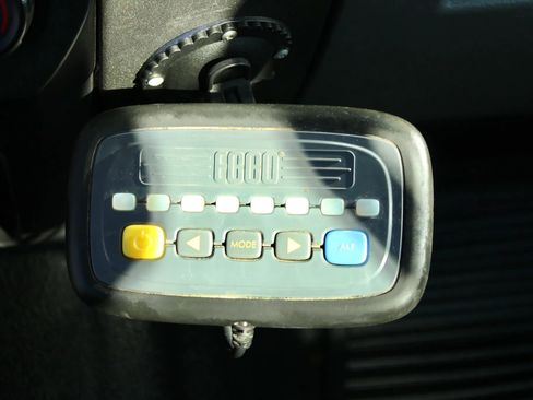 Used 2022 Ford F250 XL w/ Power Equipment Group image 24