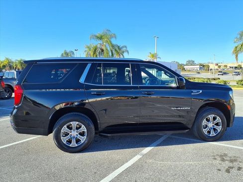 Used 2024 GMC Yukon SLE image 8