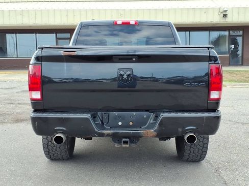 Used 2016 RAM 1500 ST AWD/4WD image 4