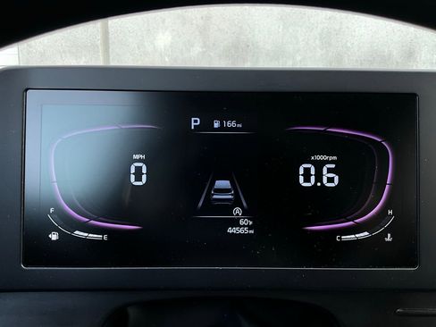 Used 2025 Kia Sportage LX image 35