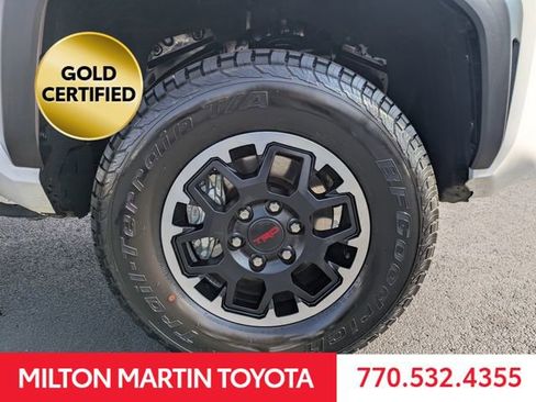 Certified 2025 Toyota Tacoma TRD Off-Road image 11