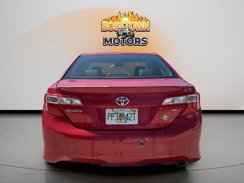 Used 2012 Toyota Camry SE FWD image 6