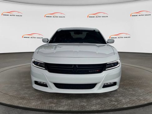 Used 2016 Dodge Charger R/T w/ Navigation & Travel Group RWD image 3