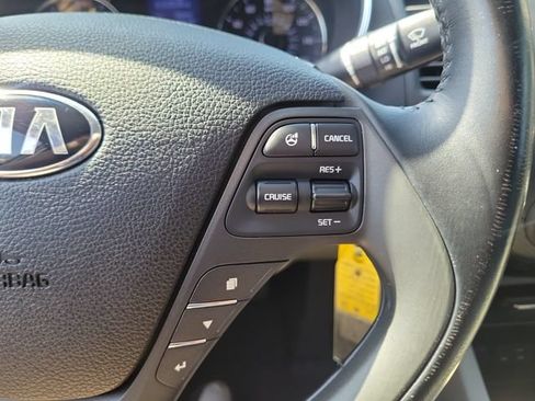 Used 2016 Kia Forte EX FWD image 19