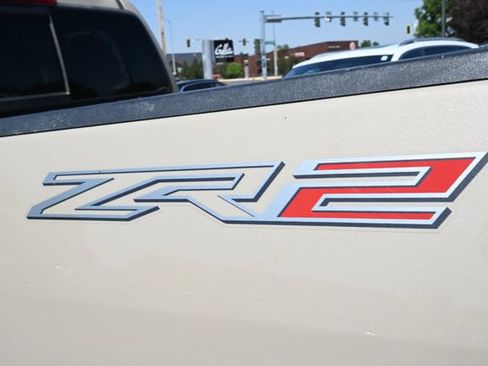 Used 2022 Chevrolet Colorado ZR2 AWD/4WD image 4
