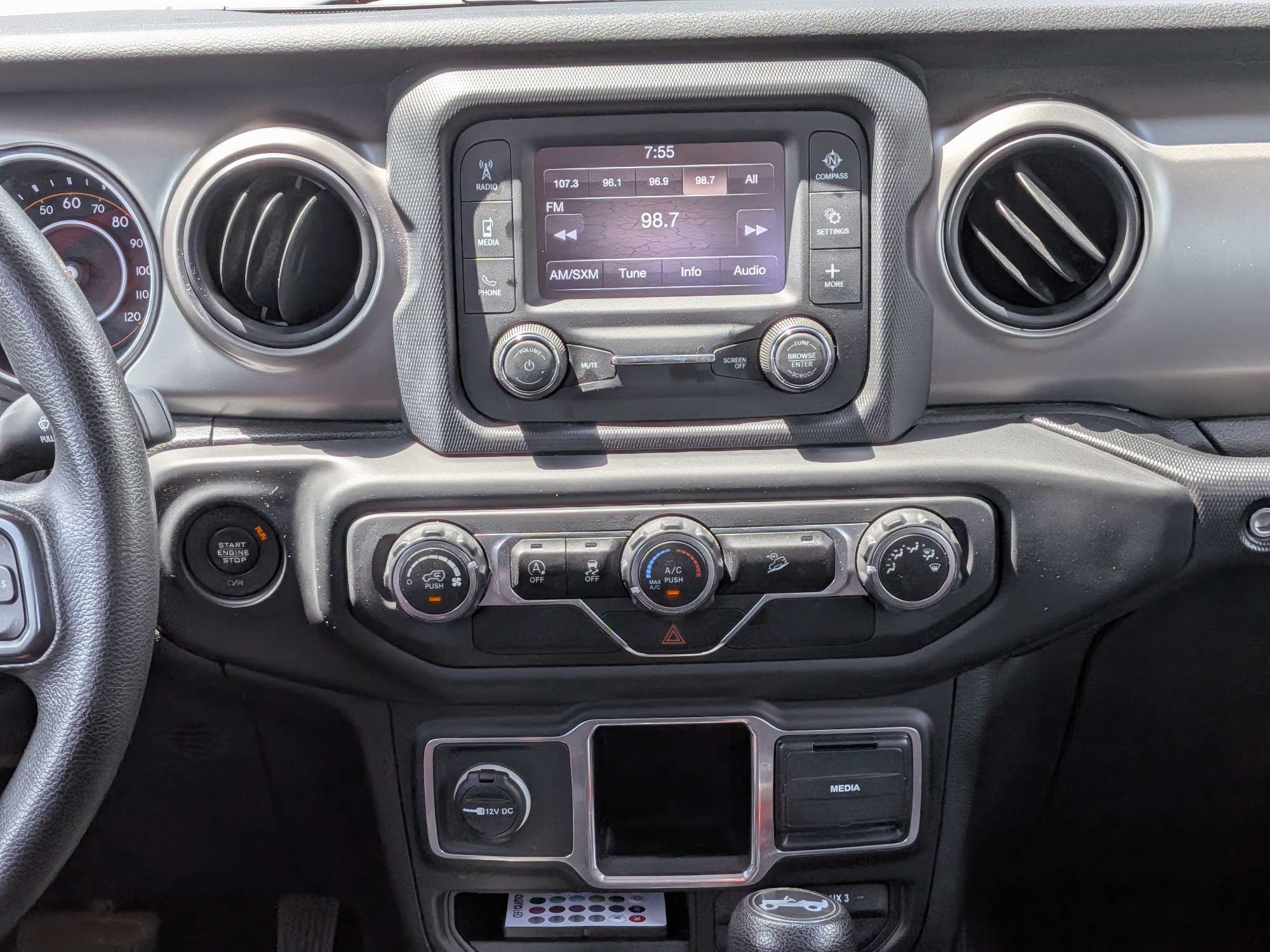Used 2018 Jeep Wrangler Unlimited Sport AWD/4WD image 19