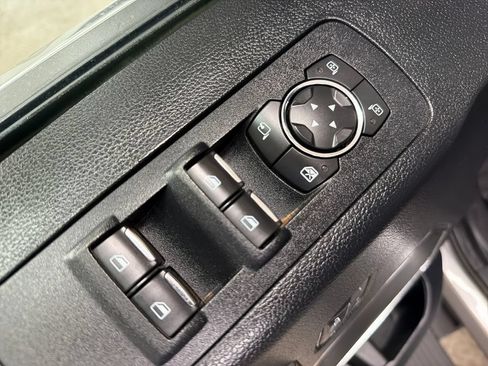 Used 2020 Ford F150 Platinum w/ Equipment Group 701A Luxury AWD/4WD image 17