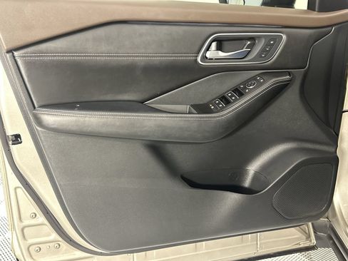 Certified 2021 Nissan Rogue Platinum AWD/4WD image 29