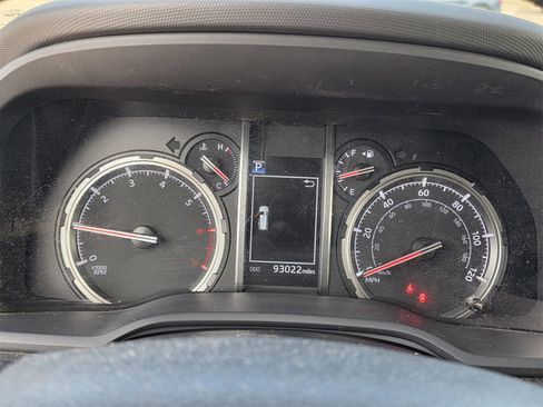 Used 2021 Toyota 4Runner TRD Off-Road image 12