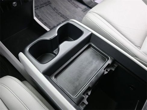 Used 2024 Honda Odyssey Touring image 13