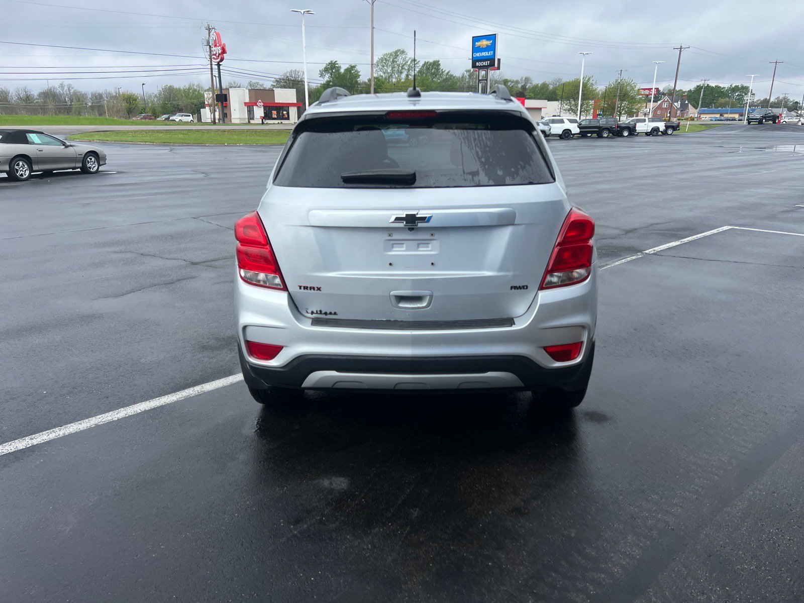 Used 2018 Chevrolet Trax LT w/ Redline Edition AWD/4WD image 4