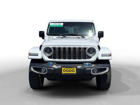 Used 2024 Jeep Wrangler Unlimited Sahara w/ Safety Group AWD/4WD image 8