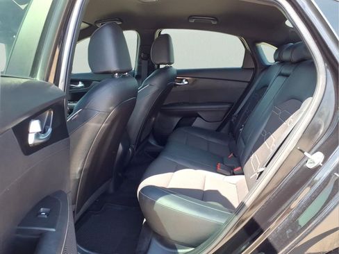 Used 2021 Kia Forte GT-Line FWD image 10