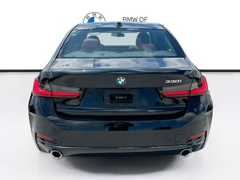 Certified 2024 BMW 330i Sedan w/ Convenience Package RWD image 6