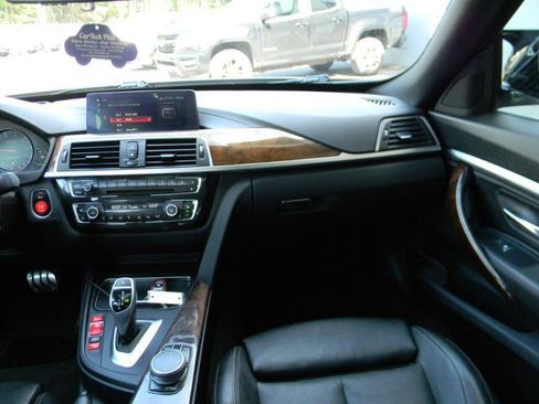 Used 2018 BMW 330i Gran Turismo xDrive AWD/4WD image 18
