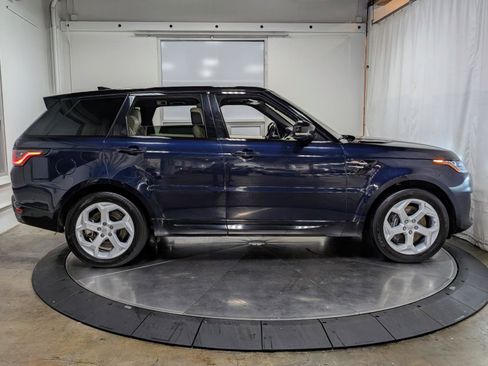 Used 2020 Land Rover Range Rover Sport HSE image 10