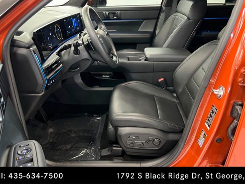 Used 2024 Hyundai Santa Fe Calligraphy AWD/4WD image 18