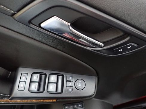 Used 2018 Chevrolet Tahoe Premier AWD/4WD image 25