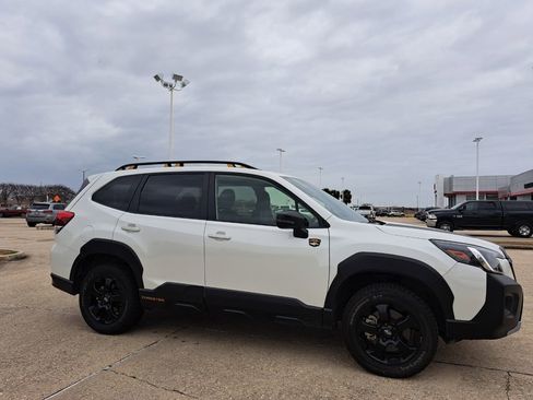 Used 2025 Subaru Forester Wilderness image 3