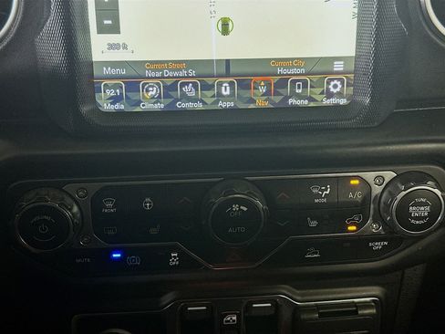 Used 2023 Jeep Wrangler Sahara w/ Cold Weather Group image 23