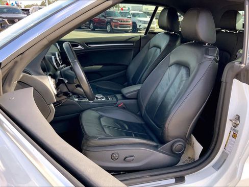 Used 2018 Audi A3 2.0T Premium Plus image 7