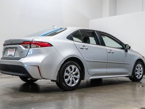 Used 2024 Toyota Corolla LE FWD image 9