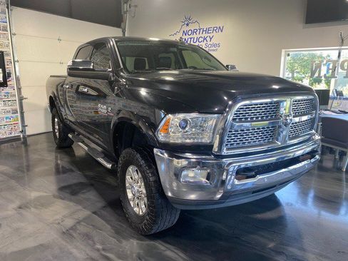 Used 2017 RAM 2500 Laramie AWD/4WD image 1